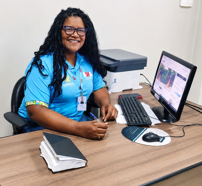 Secretária Executiva da AMA